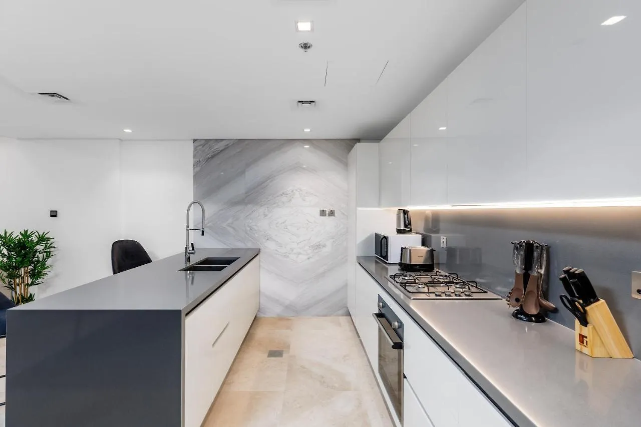 Maison Privee - Exquisite Duplex With Private Patio & Loft Living Ντουμπάι 0*,  Ηνωμένα Αραβικά Εμιράτα