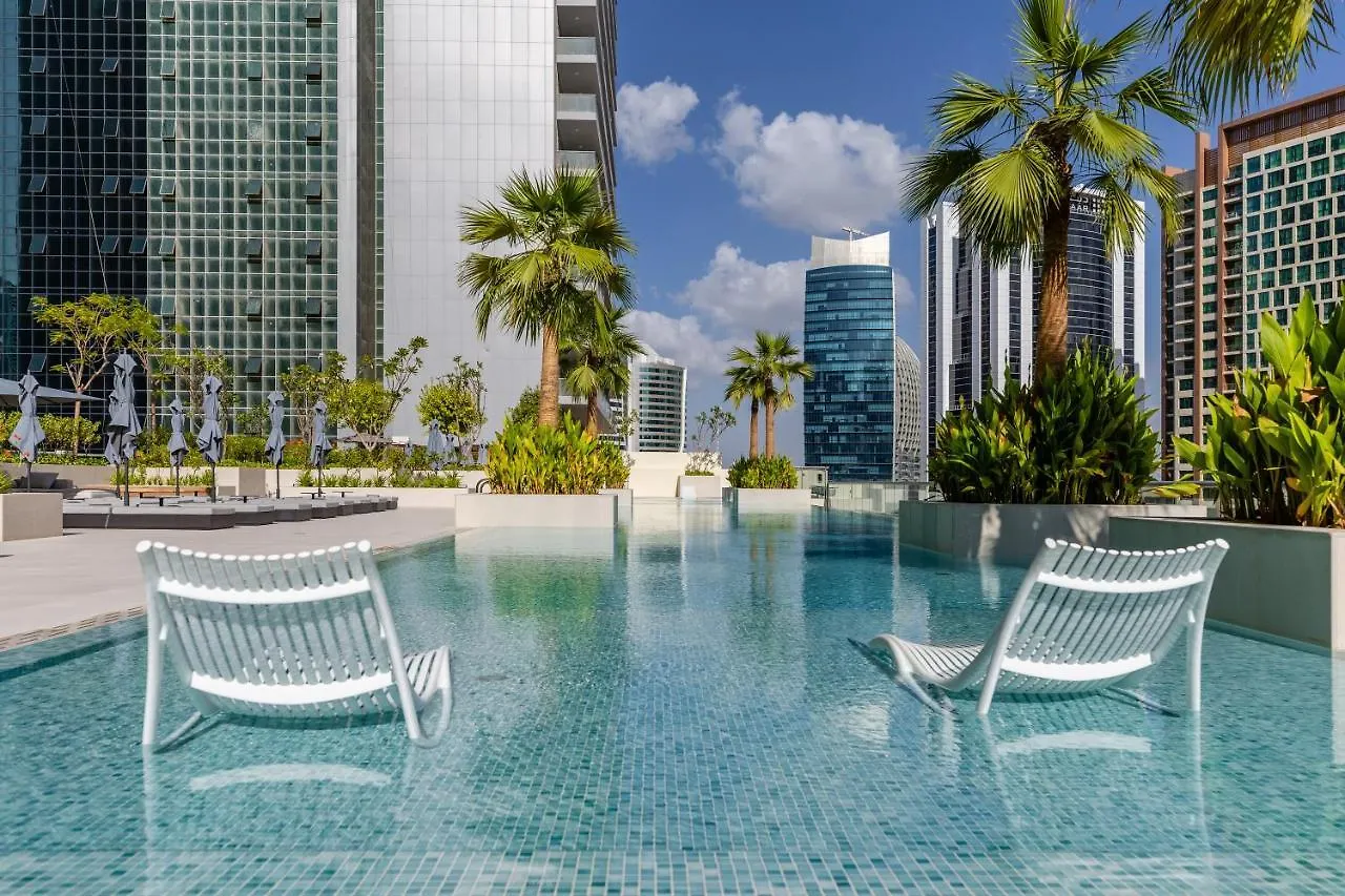 Maison Privee - Exquisite Duplex With Private Patio & Loft Living Dubai 0*,  Emirados Árabes Unidos